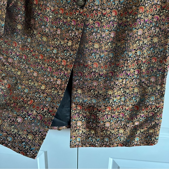 Vintage embroidered trench - Picture 9 of 11